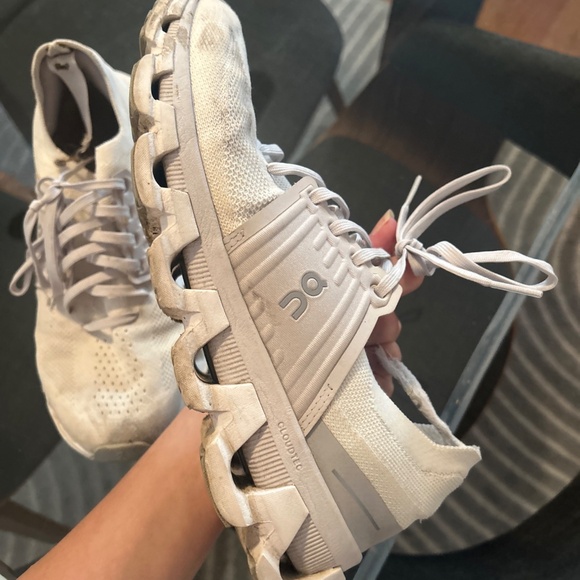 ON RUNNING CLOUDSWIFT 3 Women’s Athletic Running Training Shoes Size 9 M, White - Picture 10 of 13